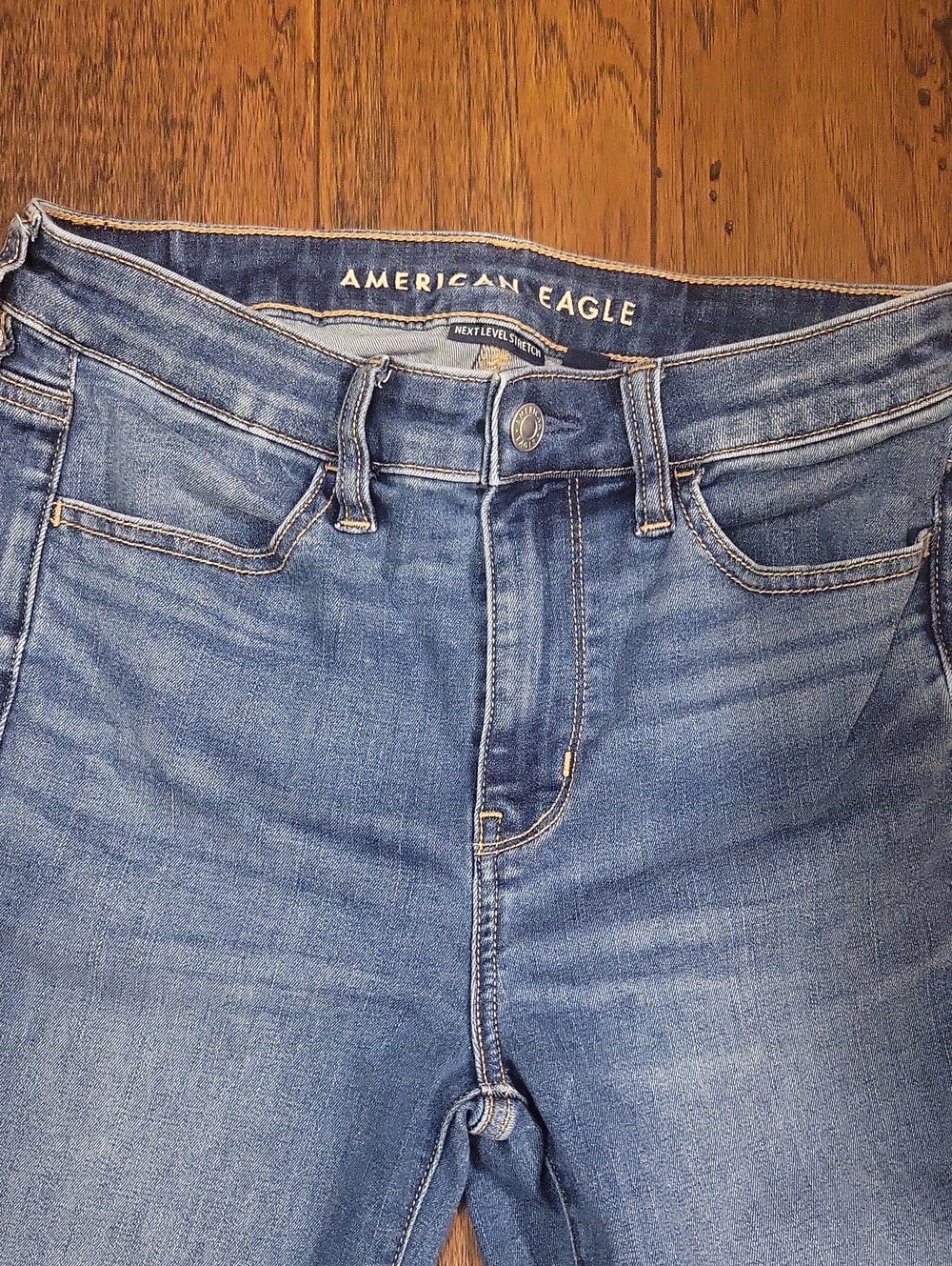 American Eagle Outfitters Women's High-Rise Blue Stretch Jeans